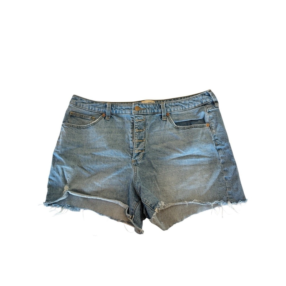Universal Thread Womens Vintage Midi Denim Shorts Light Wash Button Fly Size 16